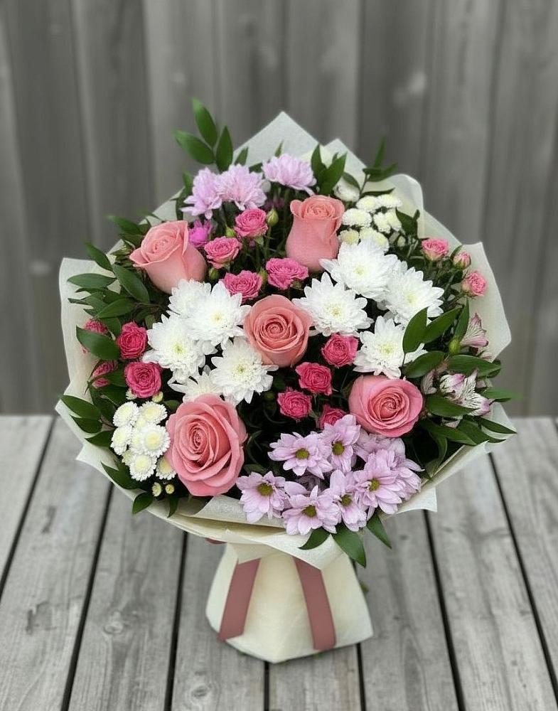 Букет цветов из: Альстромерии, Гвоздики, Розы и Хризантемы в Горбово