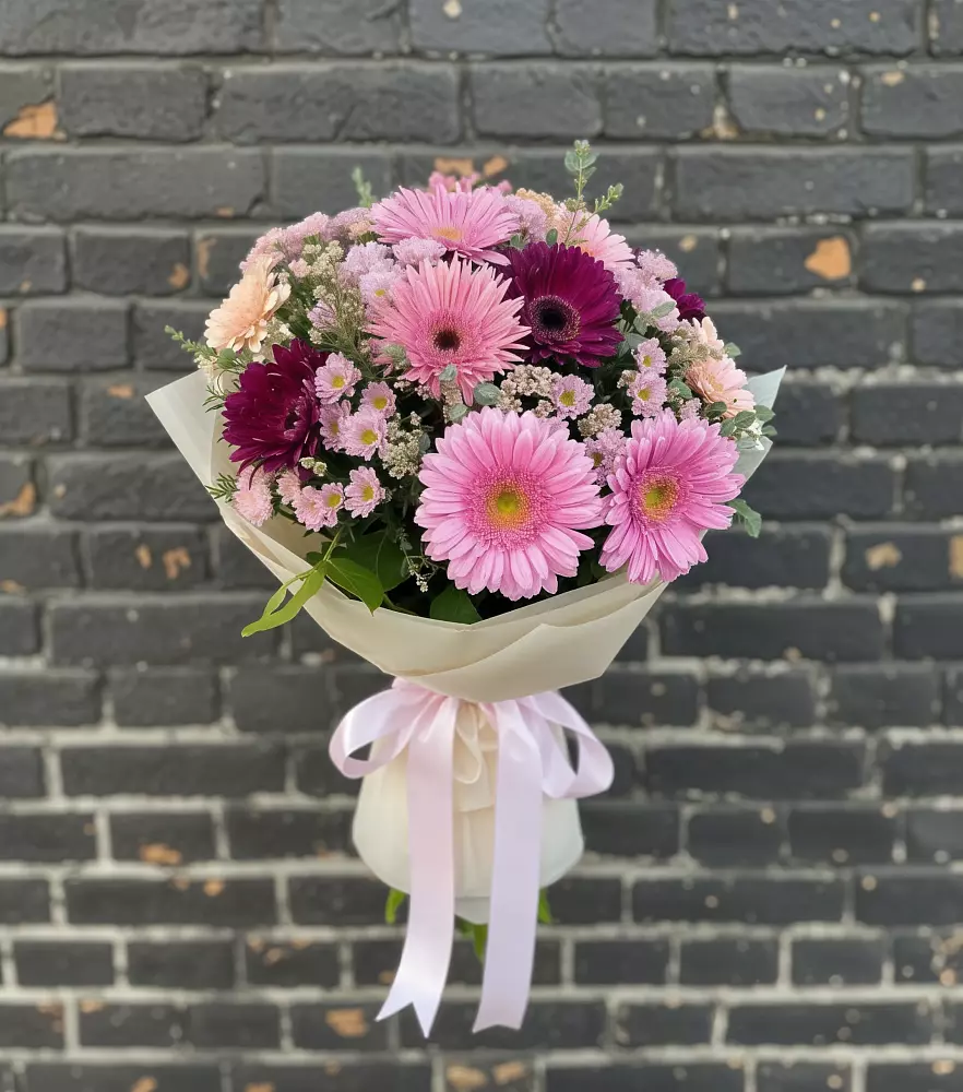 Букет цветов из: Герберы и Хризантемы в Горбово