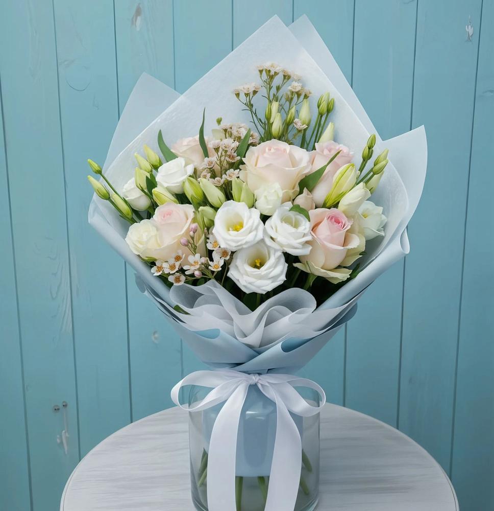 Букет цветов из: Розы и Лизиантусы в Горбово