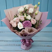 Букет цветов из:  Розы и Лизиантусы в Горбово