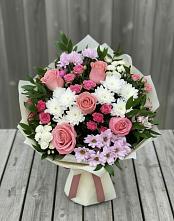 Букет цветов из:  Альстромерии, Гвоздики, Розы и Хризантемы в Горбово