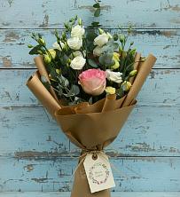 Букет цветов из:  Розы и Лизиантусы в Горбово