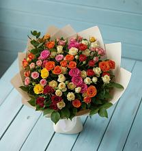 Букет Микс из разноцветных кустовых роз в Горбово